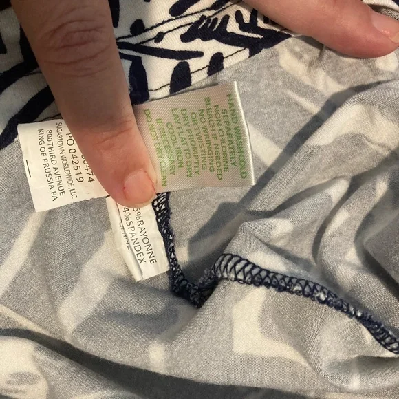 Lilly Pulitzer maxi navy and white umbrella dress - Picture 9 of 11